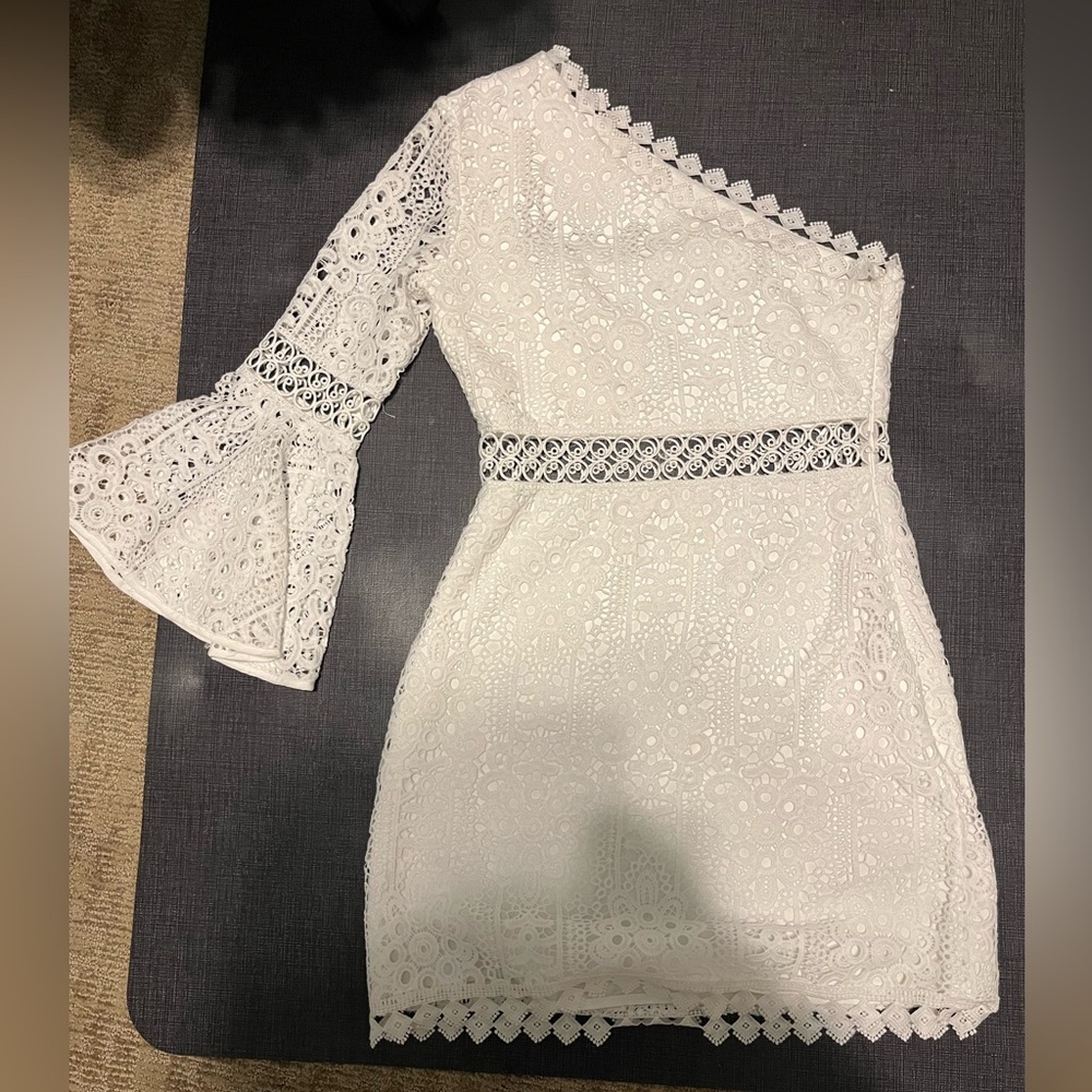 White lace dress